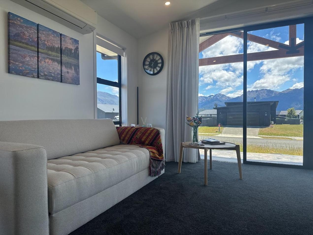 Holiday Home In Beautiful Te Anau Exterior foto