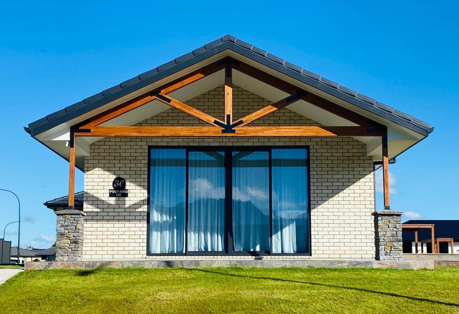 Holiday Home In Beautiful Te Anau Exterior foto